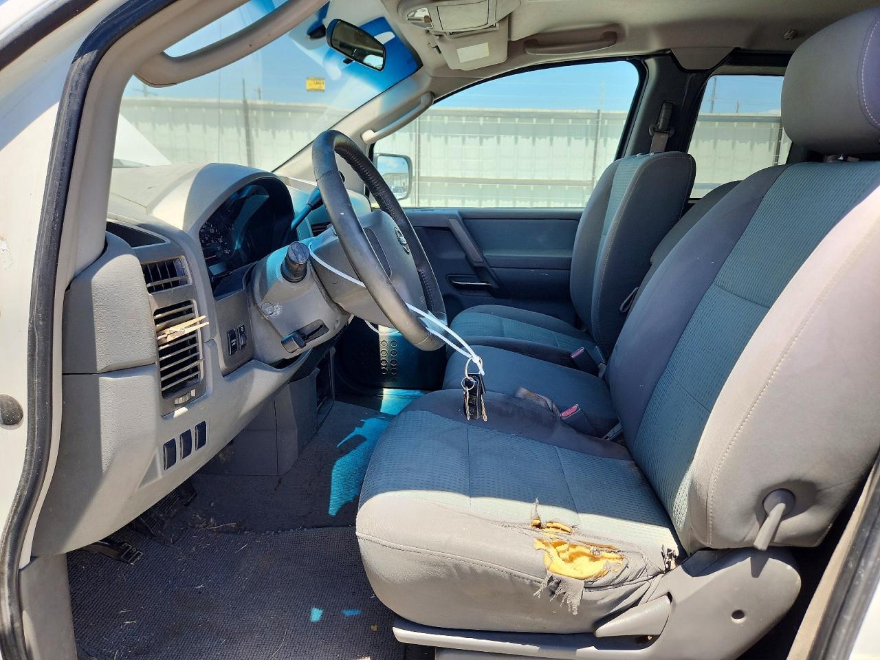 2005 Nissan Titan Xe - Фото 7
