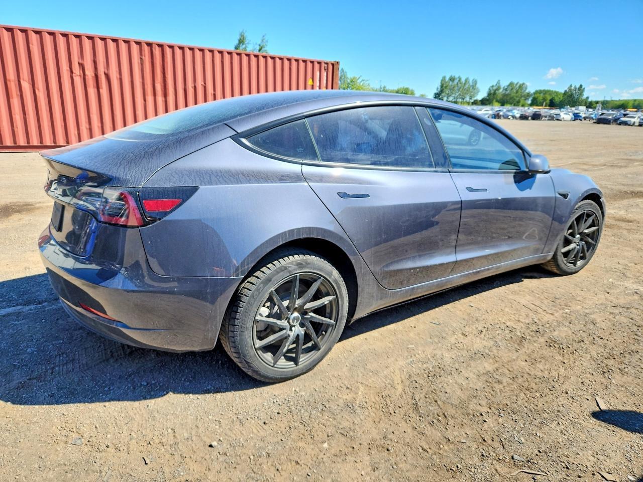 2023 Tesla Model 3 - Фото 3