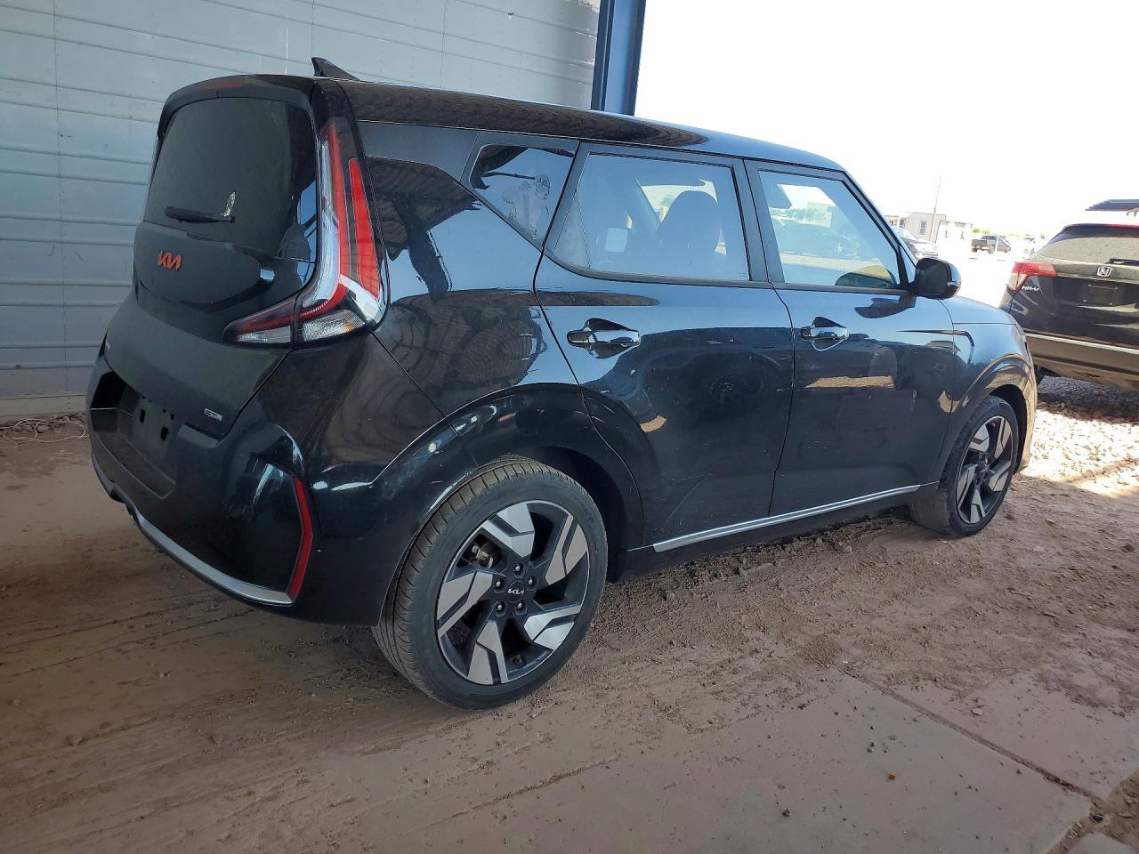 2023 Kia Soul Gt Line - Image 3