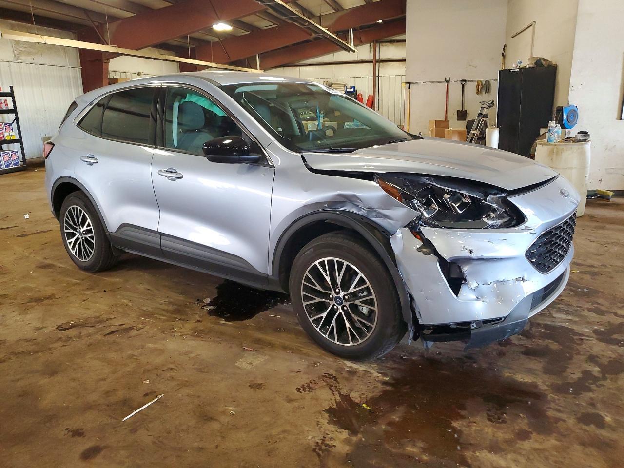 2022 Ford Escape Se - Image 4