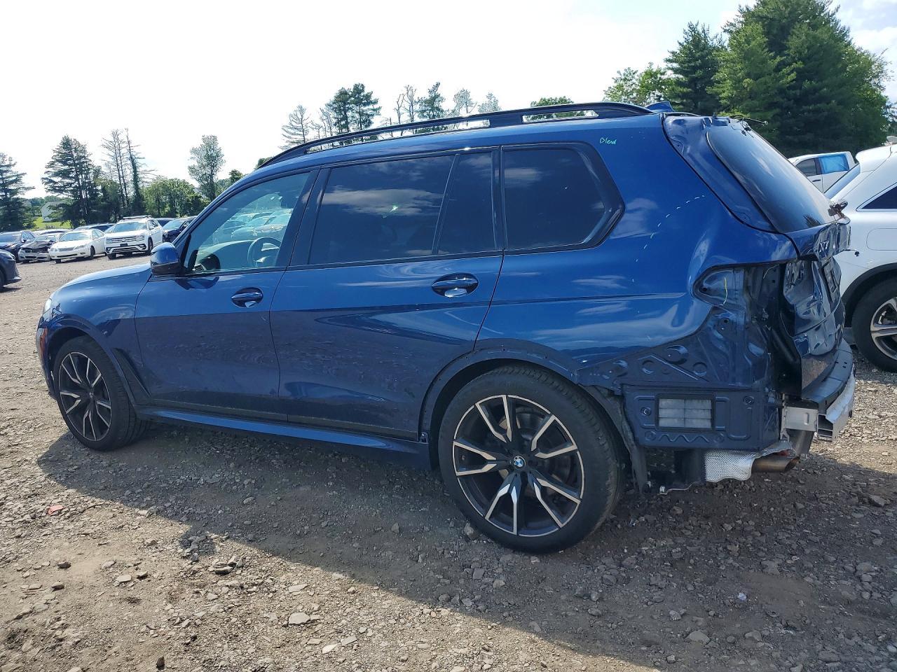 2022 BMW X7 xDrive40I - Фото 2