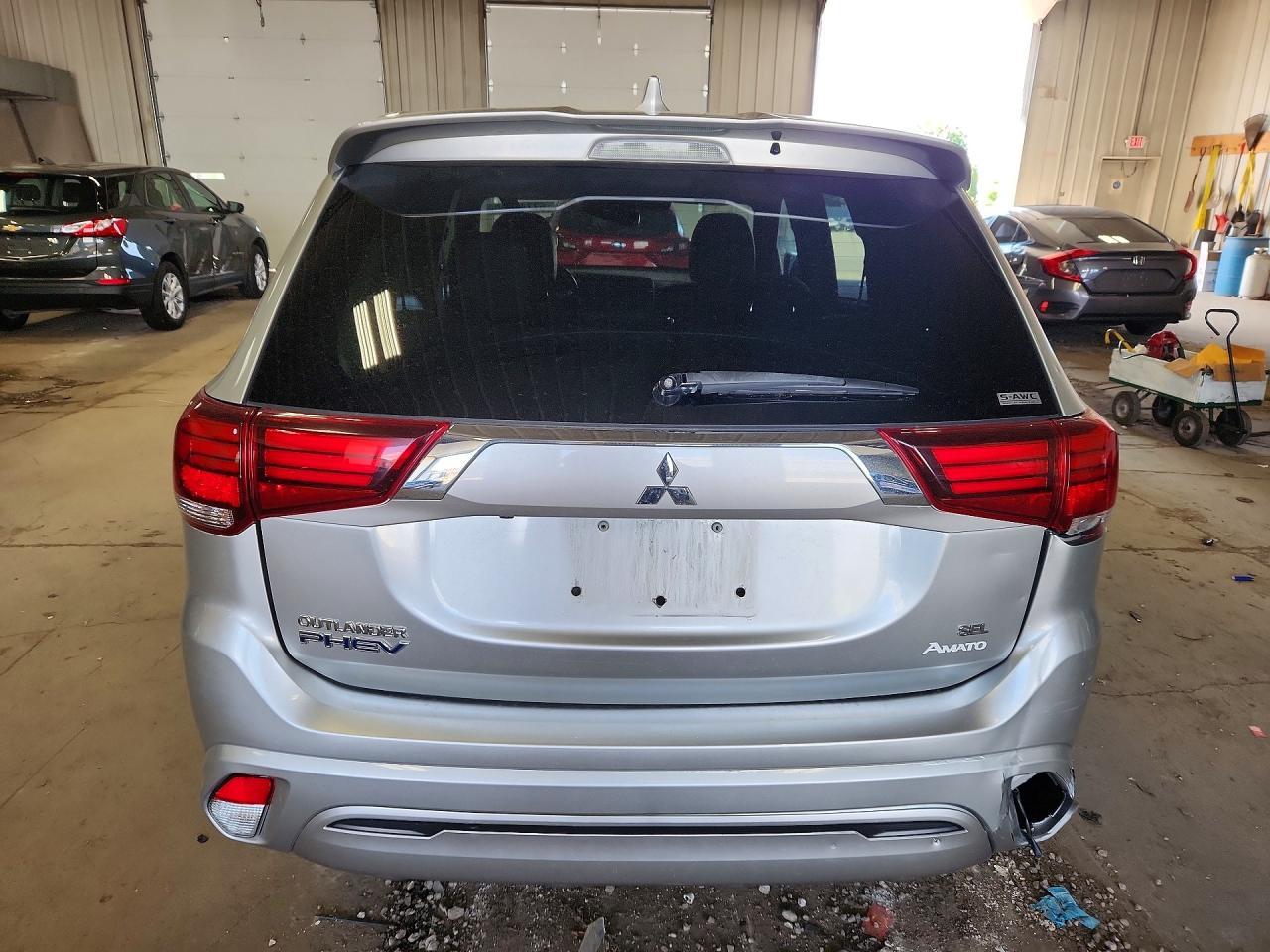 2022 Mitsubishi Outlander Sel - Фото 6