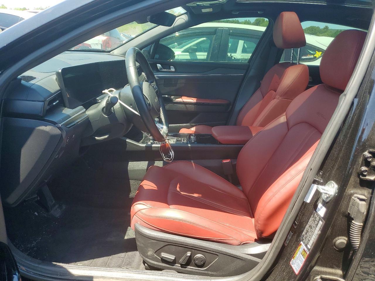 2025 Kia K5 Gt Line - Image 7