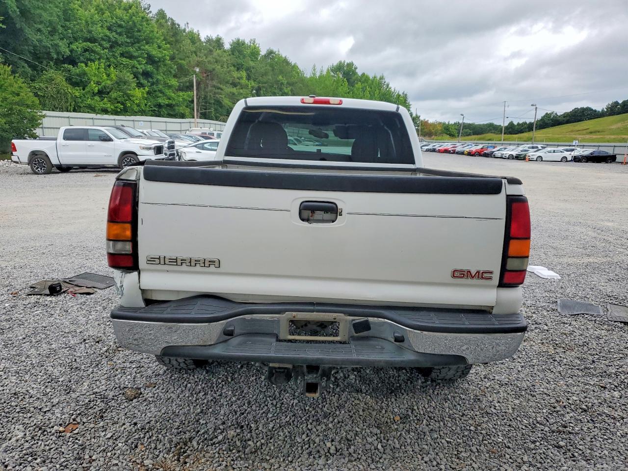 2004 GMC New Sierra K1500 - Image 6