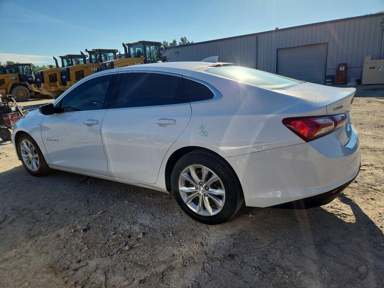 2021 Chevrolet Malibu Lt - Фото 2