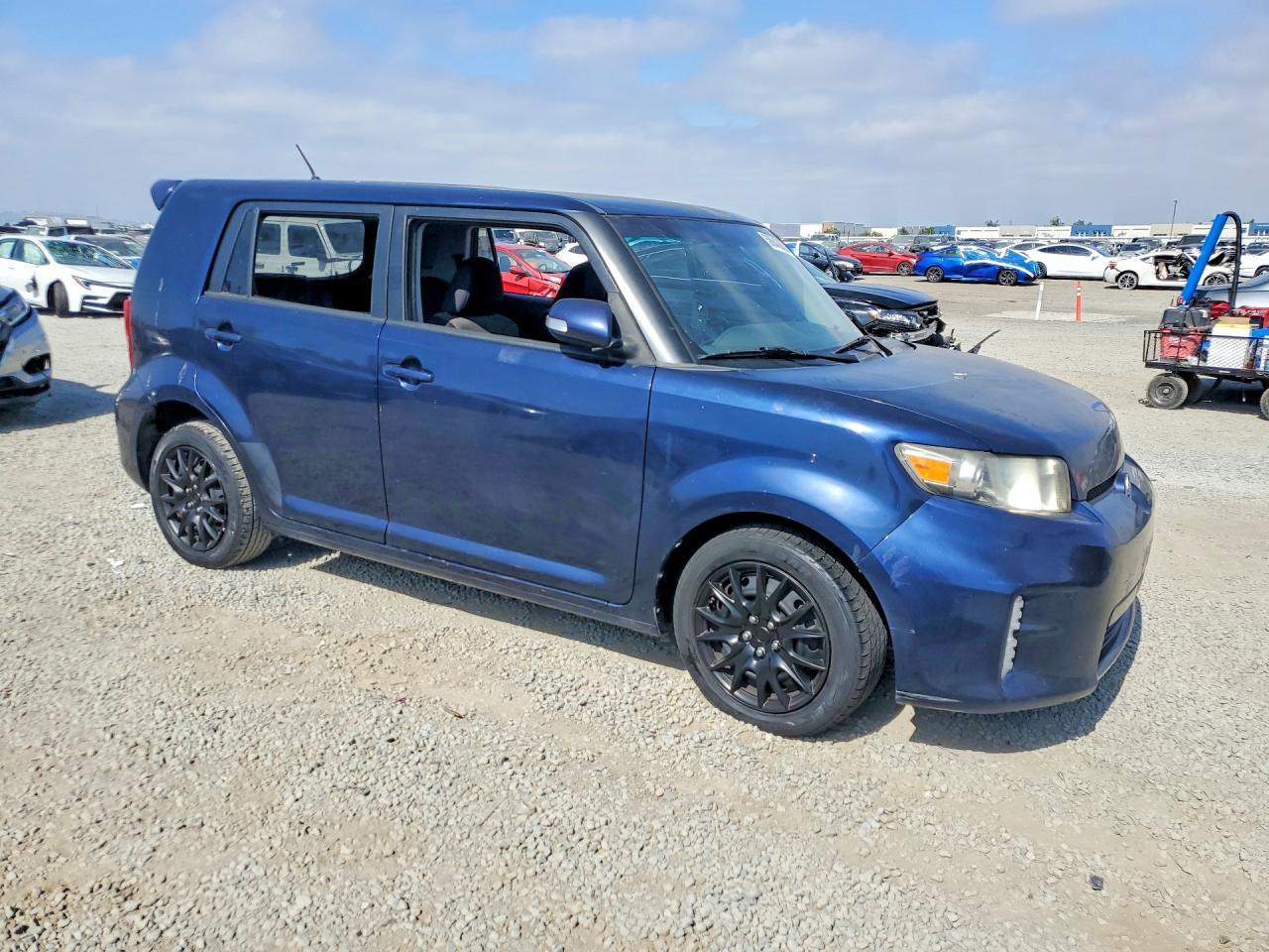 2015 Scion Xb Base - Фото 4