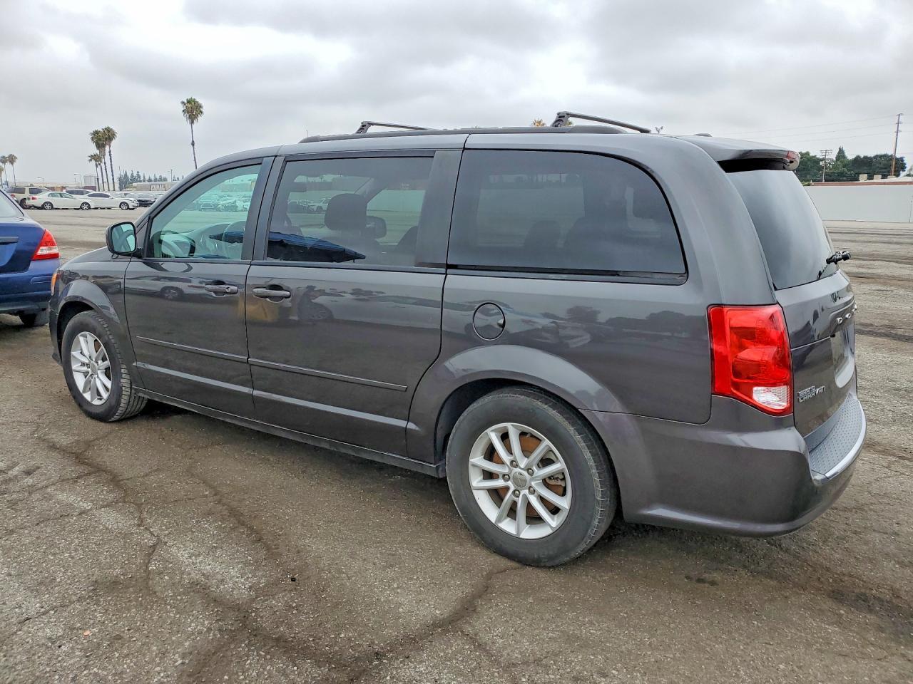 2016 Dodge Grand Caravan Sxt - Фото 2