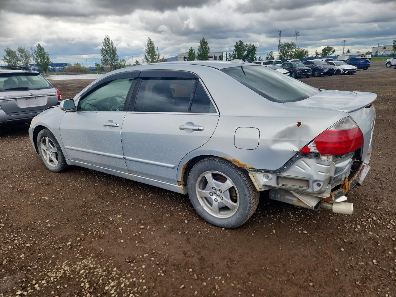 2007 Honda Accord Hybrid - Image 2