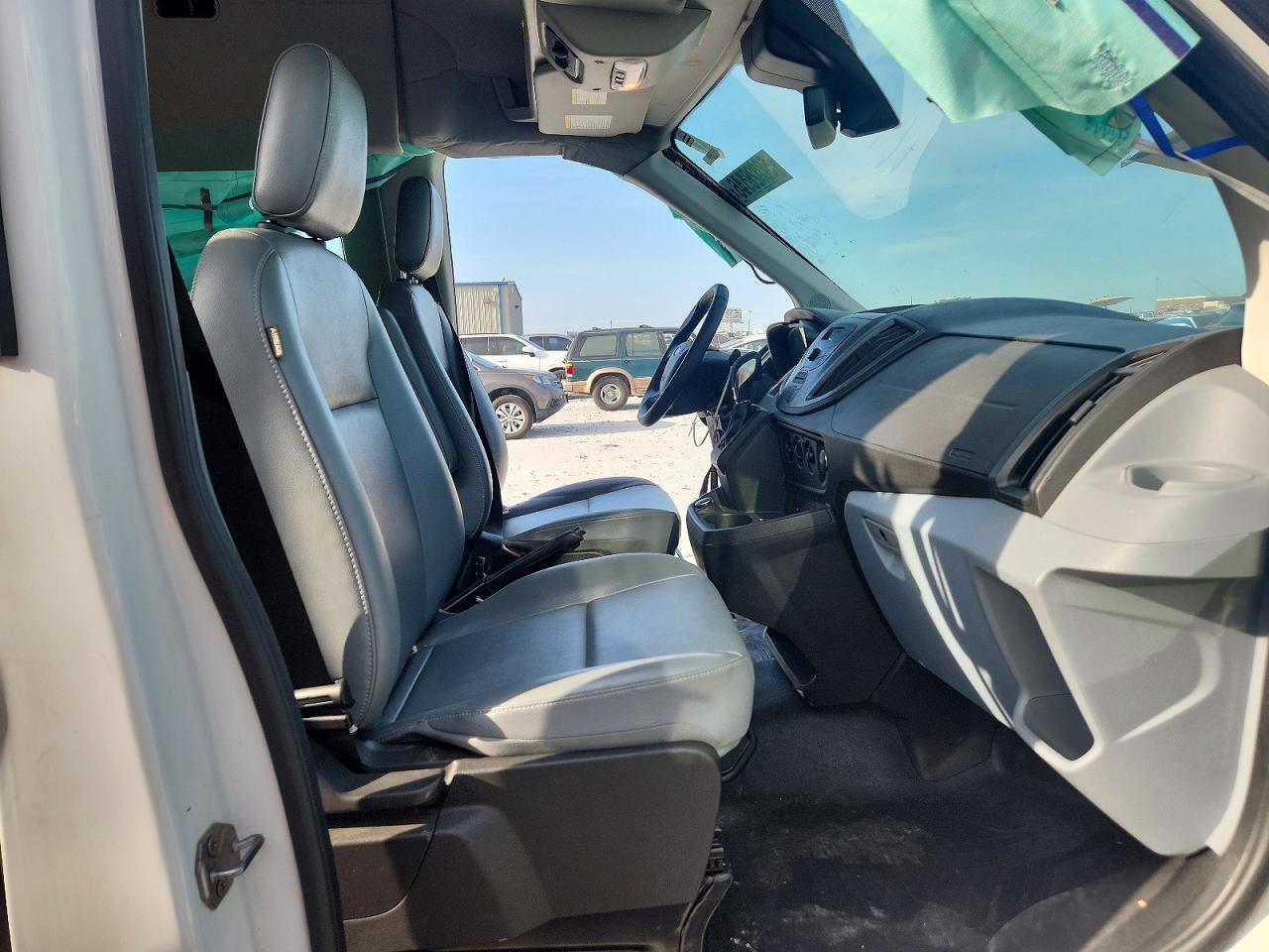 2019 Ford Transit T-150 - Image 5