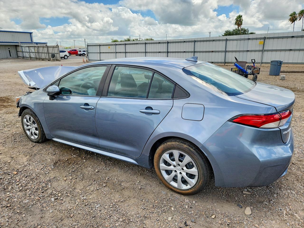 2021 Toyota Corolla Le - Image 2