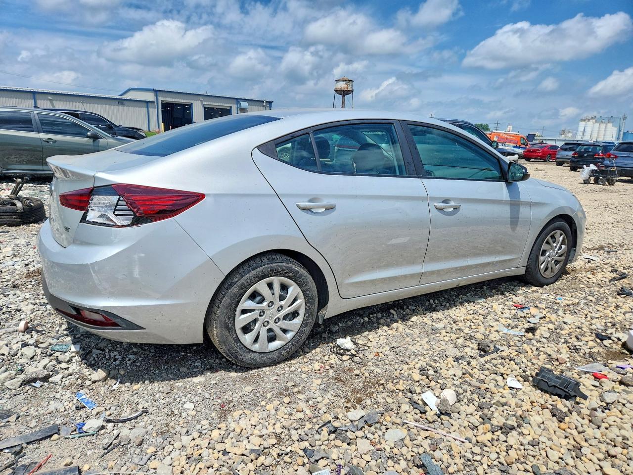 2019 Hyundai Elantra Se - Фото 3