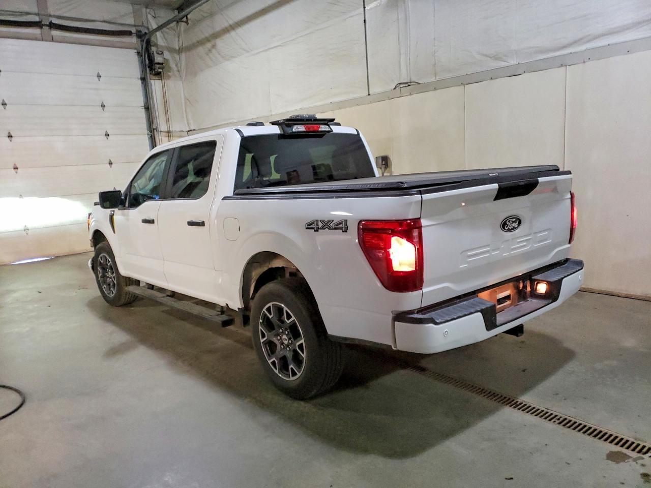 2024 Ford F150 Stx - Фото 2