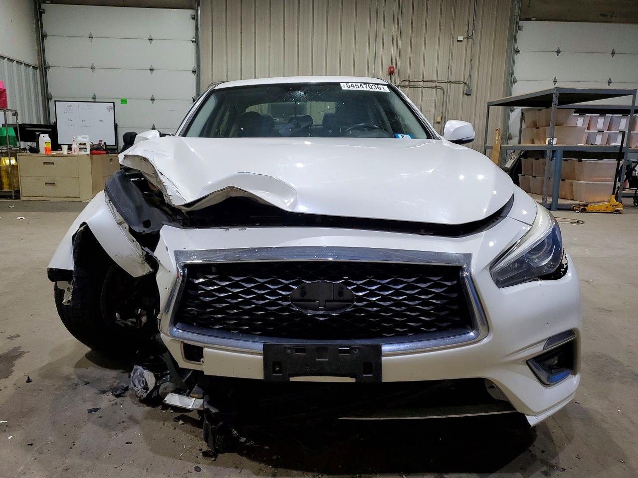2018 Infiniti Q50 3.0T Luxe - Image 5