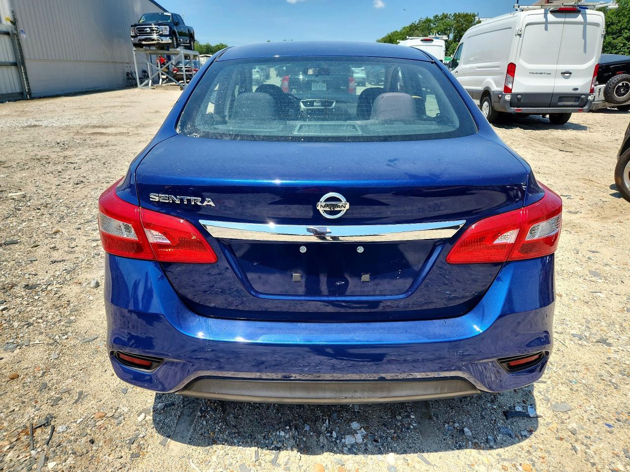 2017 Nissan Sentra S - Фото 6