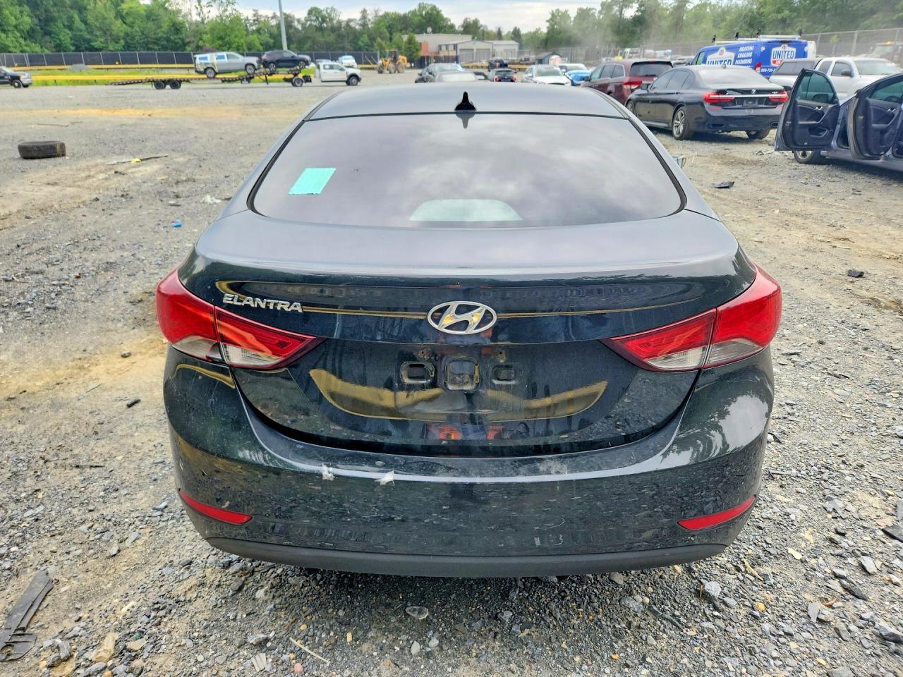 2016 Hyundai Elantra Se - Фото 6