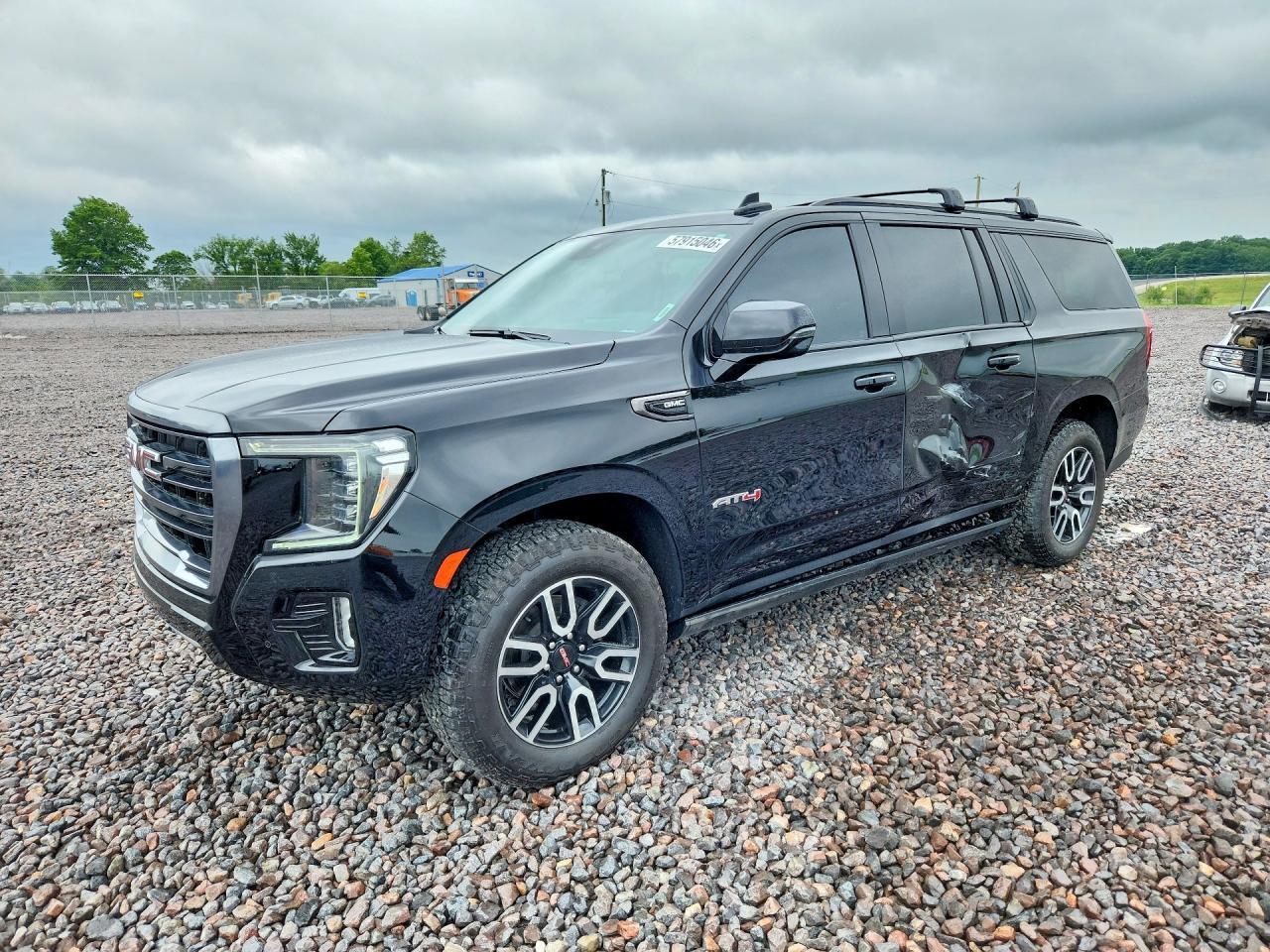 2023 GMC Yukon Xl K1500 At4