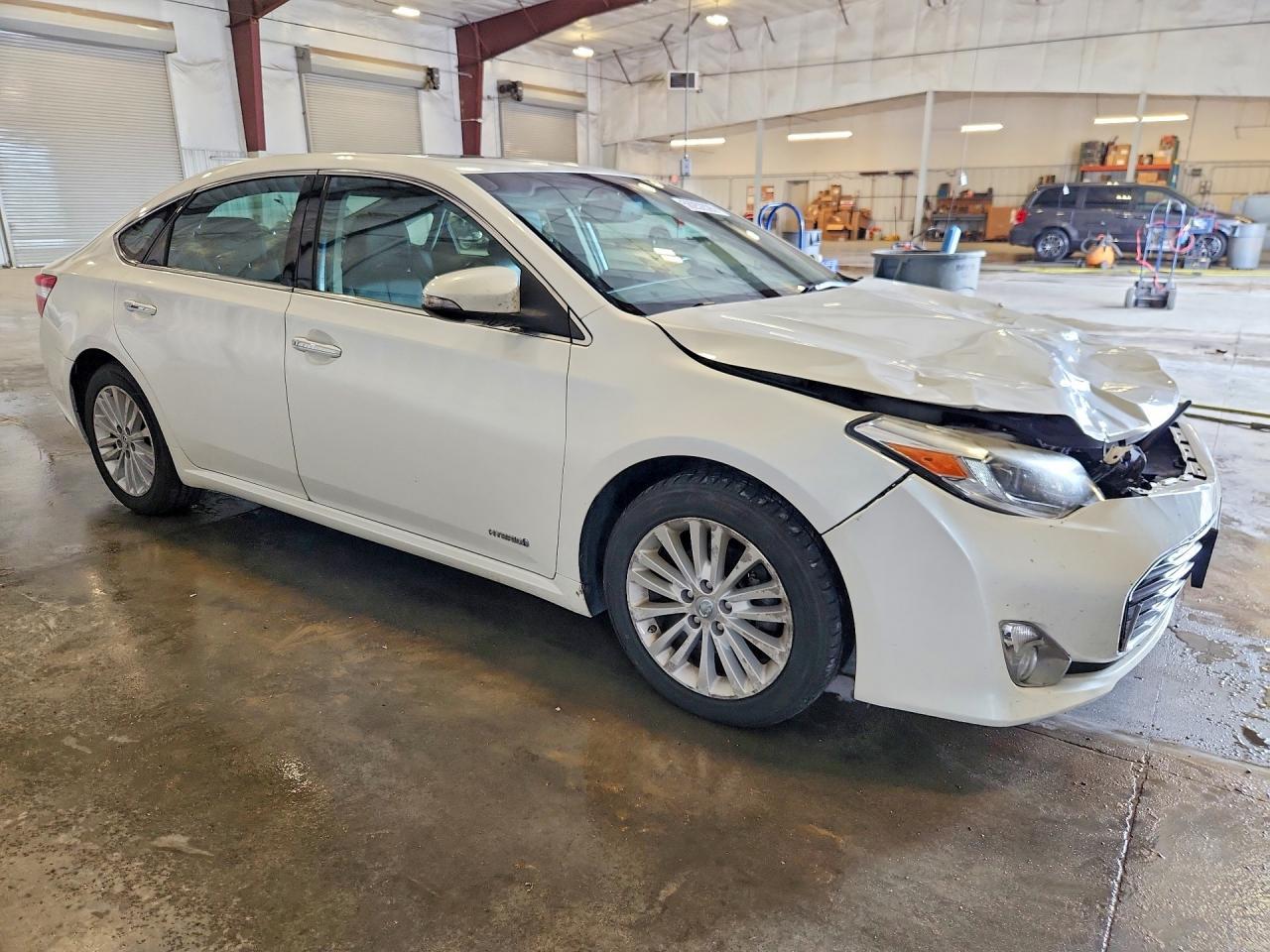 2015 Toyota Avalon Hybrid Limited - Фото 4
