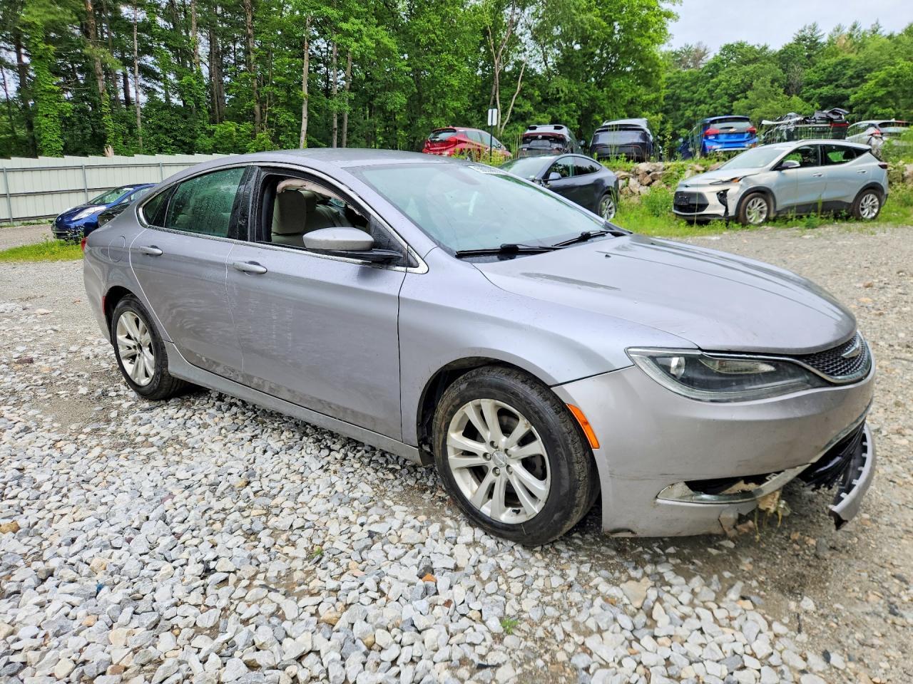 2016 Chrysler 200 Limited - Фото 4