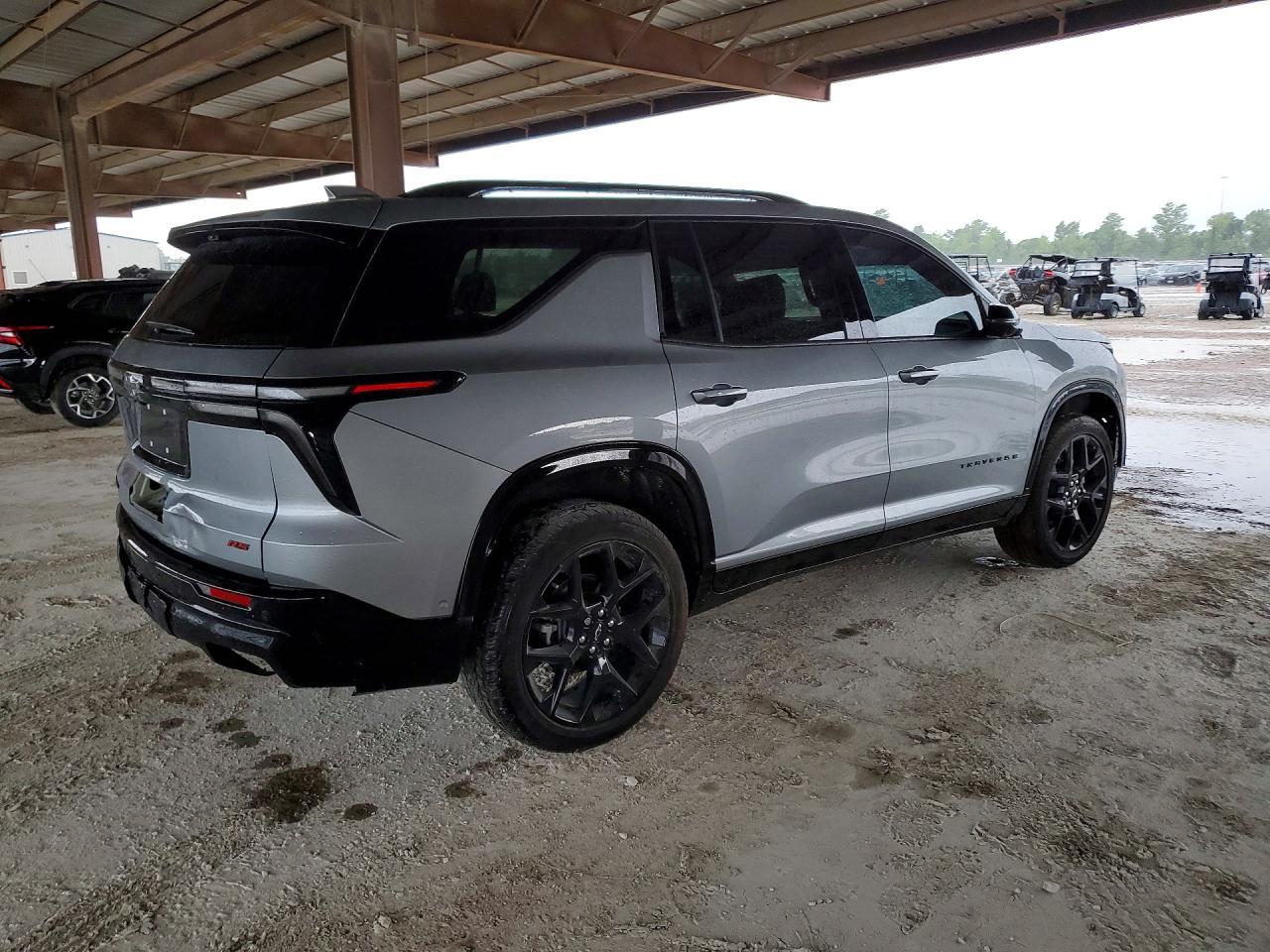 2026 Chevrolet Traverse Rs - Image 3
