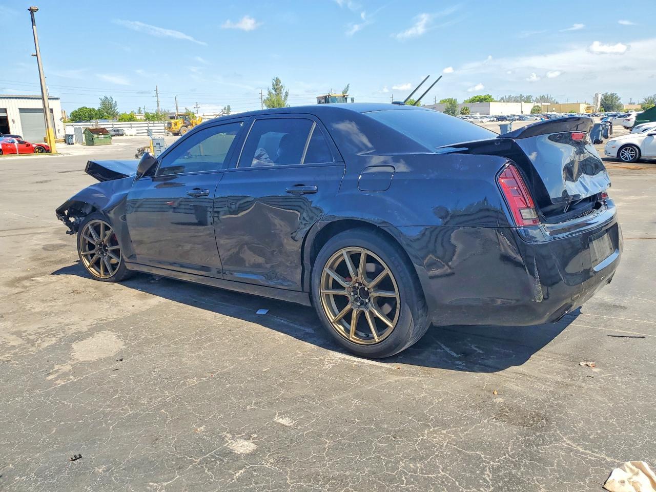 2014 Chrysler 300 - Фото 2