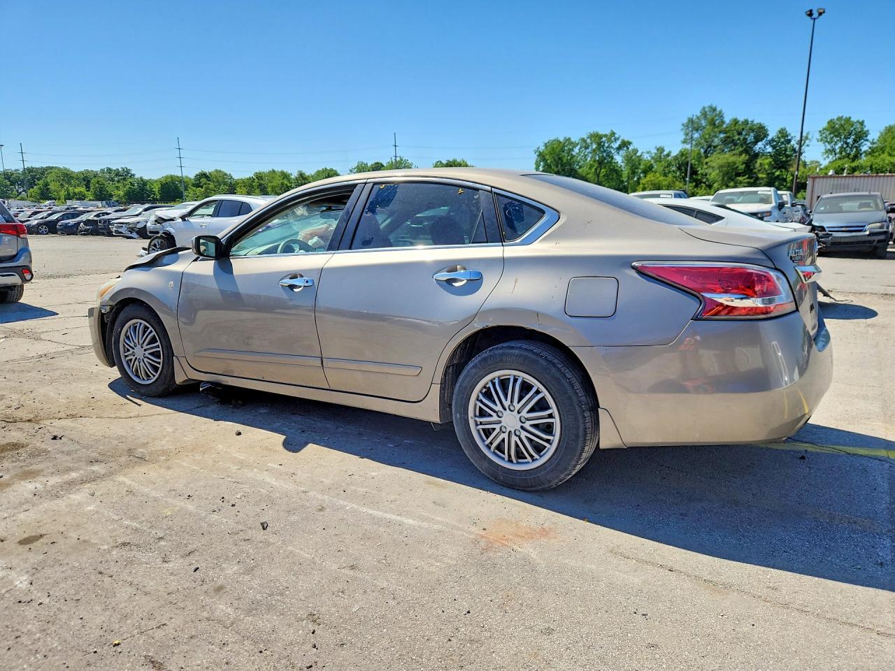 2015 Nissan Altima 2.5 S - Image 2