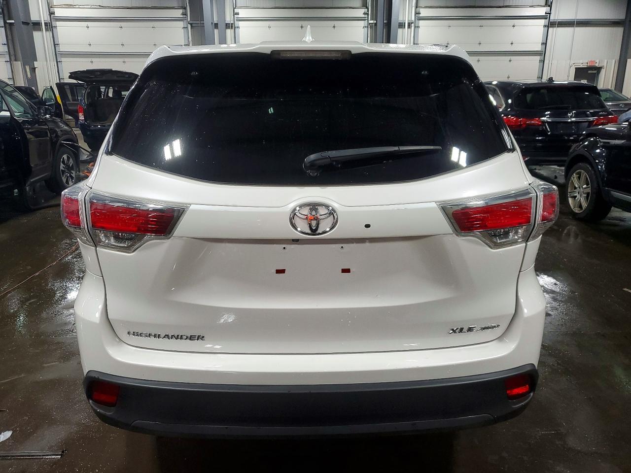 2015 Toyota Highlander Xle - Image 6