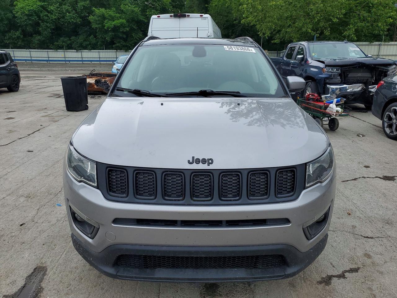 2019 Jeep Compass Latitude - Image 5