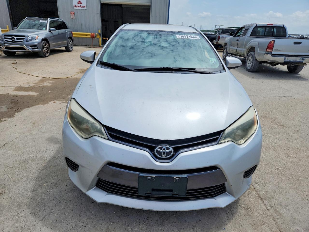 2016 Toyota Corolla Le - Image 5
