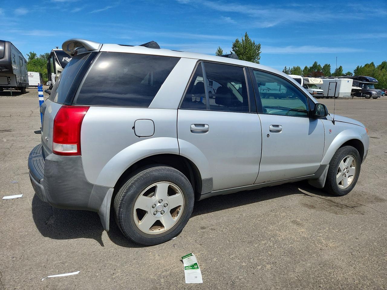 2004 Saturn Vue - Image 3