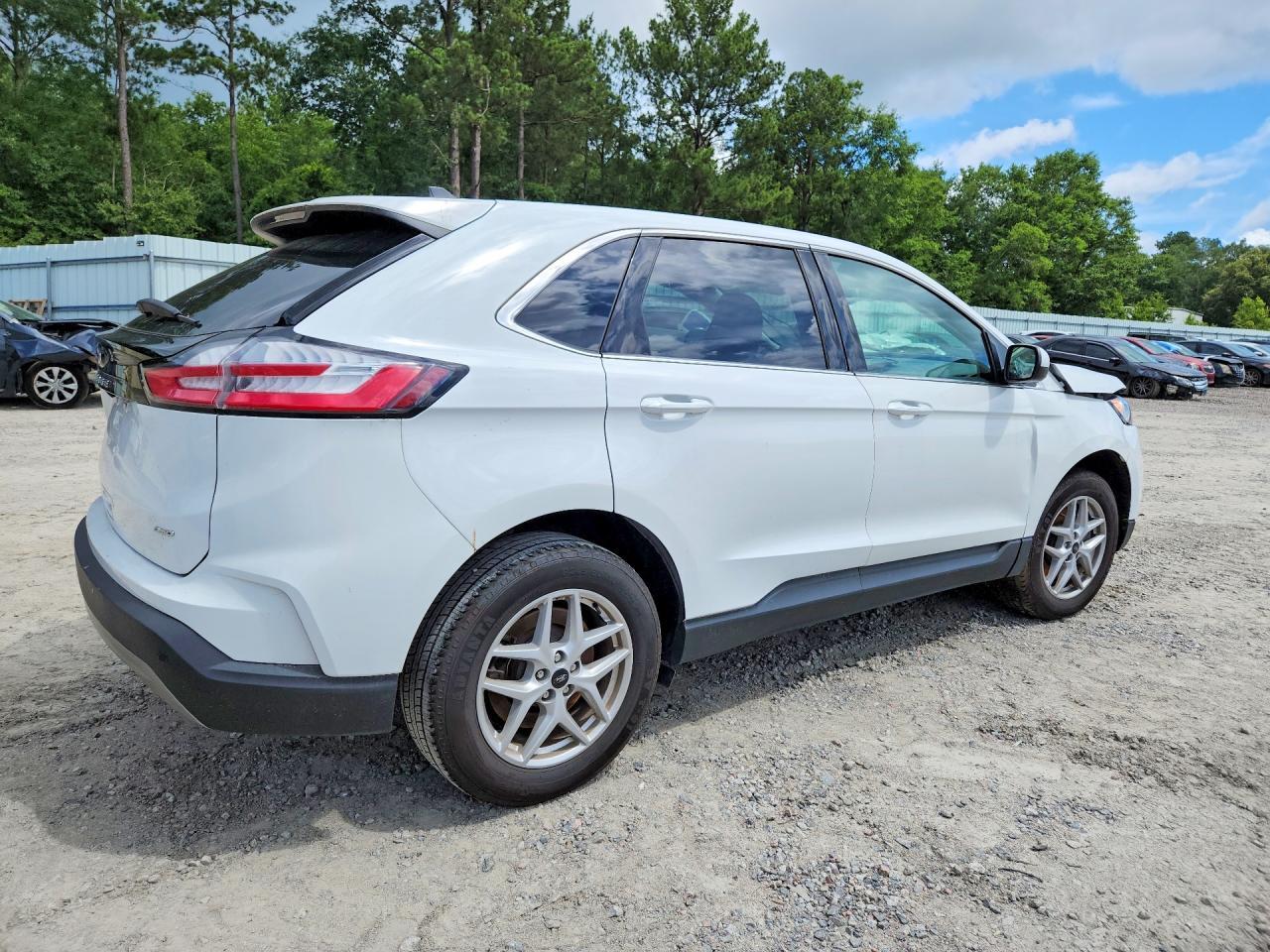 2024 Ford Edge Sel - Image 3