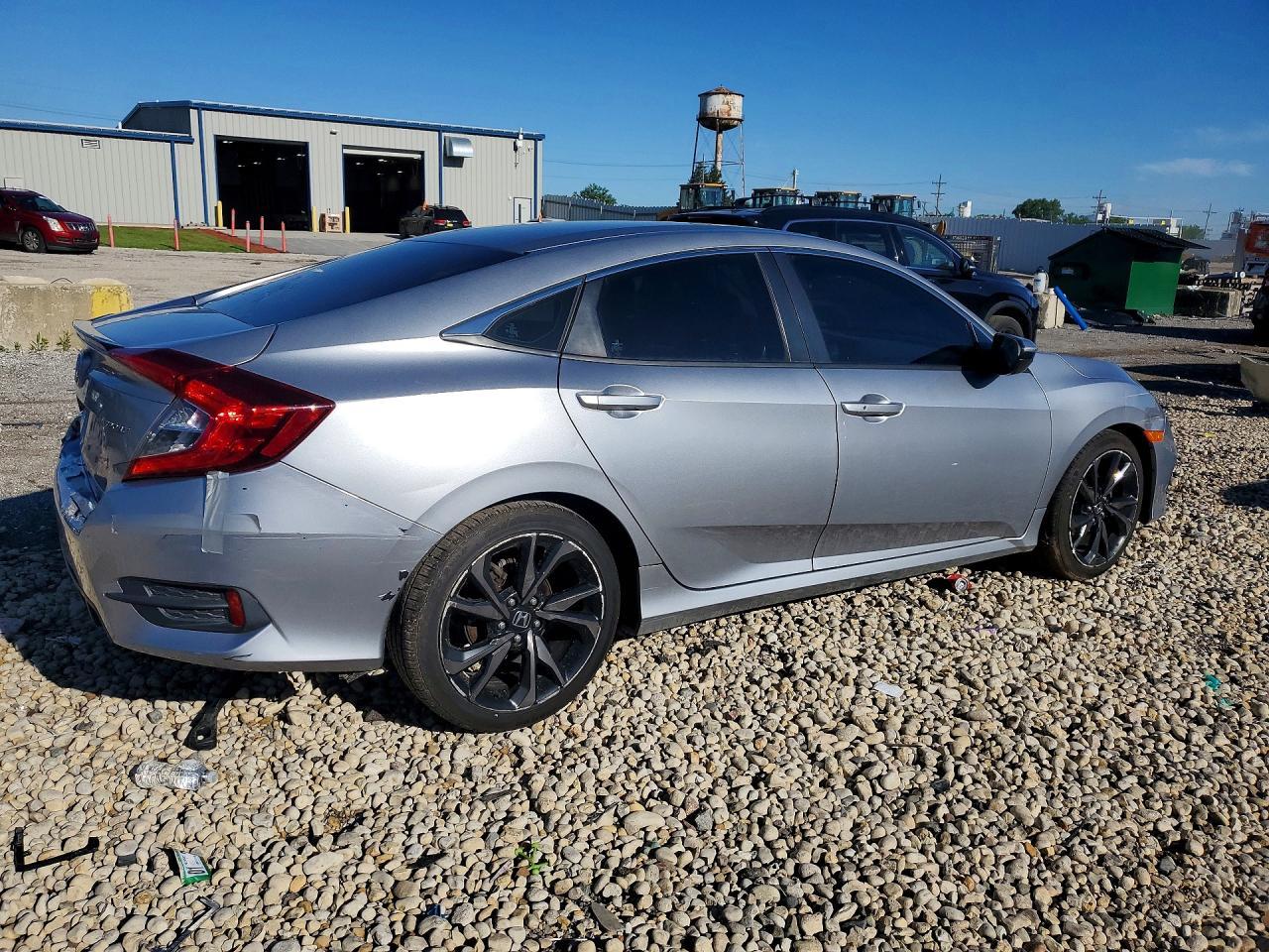 2019 Honda Civic Sport - Image 3