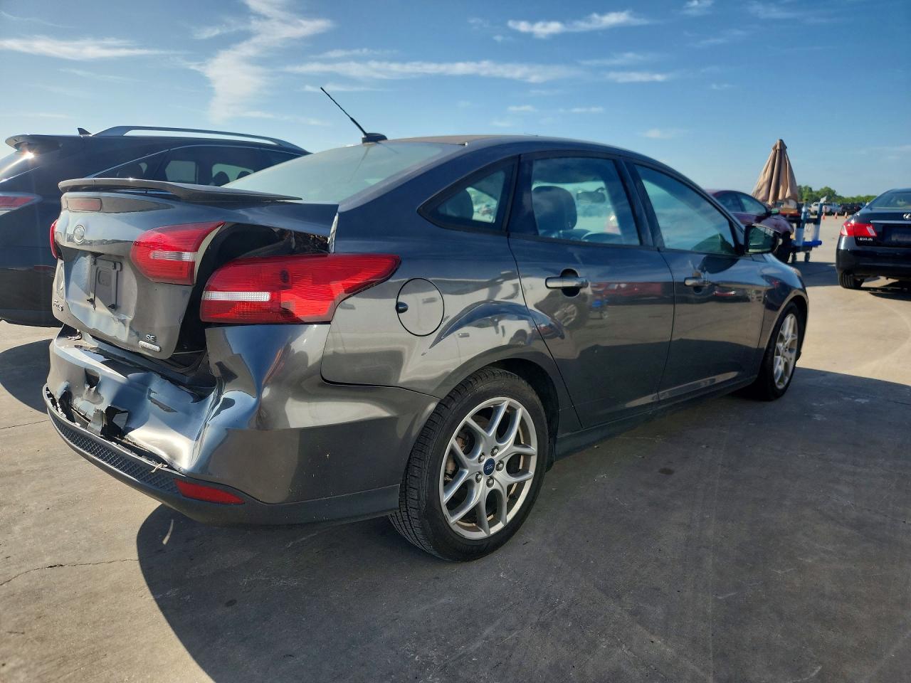 2015 Ford Focus Se - Фото 3