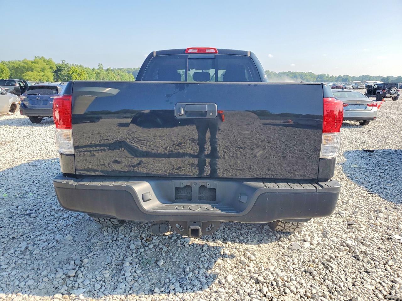 2011 Toyota Tundra Double Cab Sr5 - Image 6