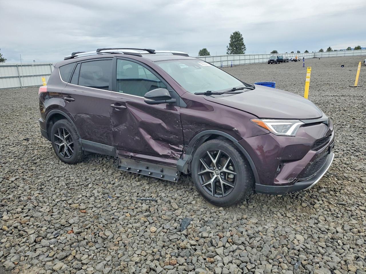 2016 Toyota Rav4 Se - Image 4