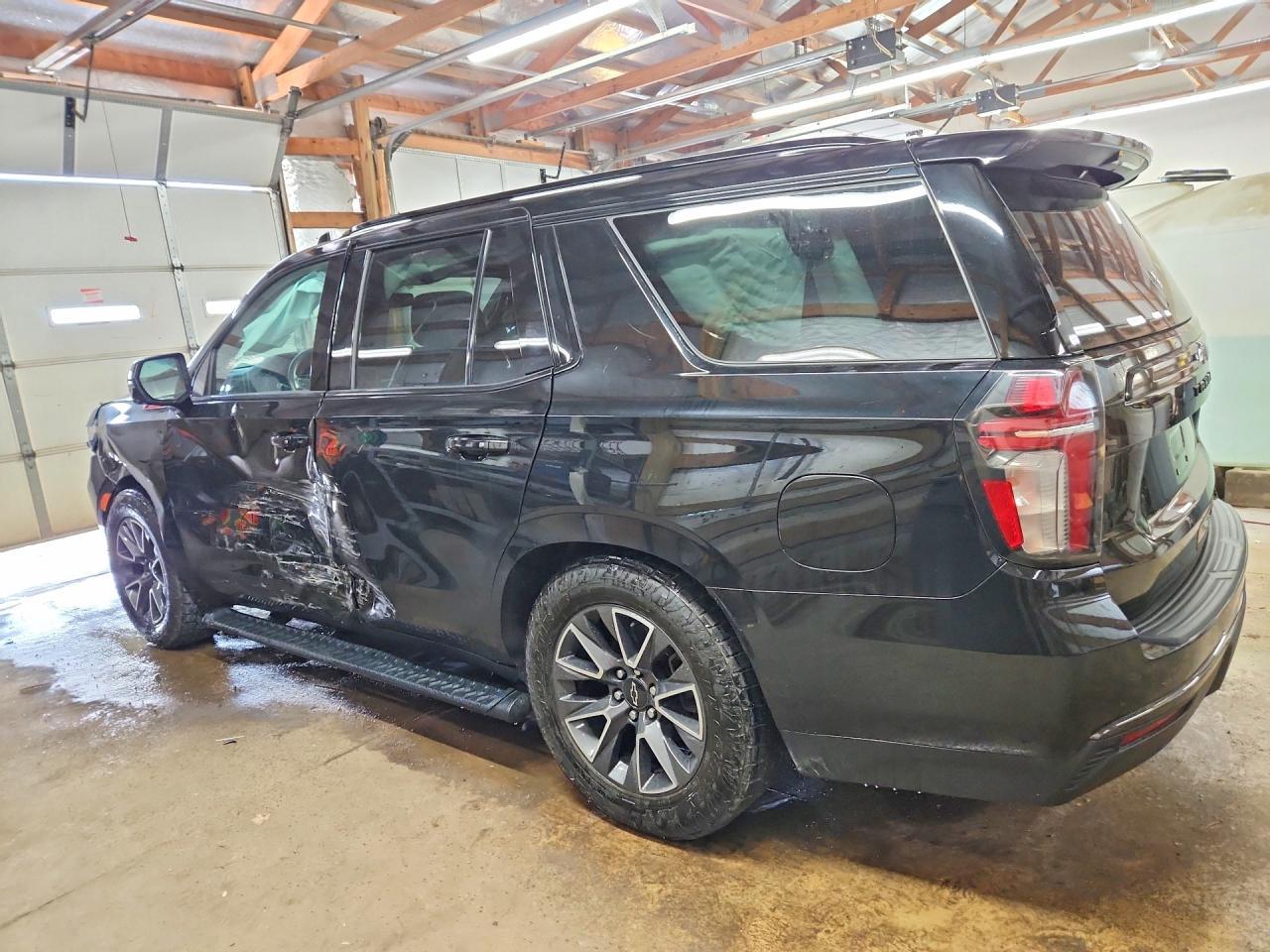 2021 Chevrolet Tahoe K1500 Z71 - Фото 2