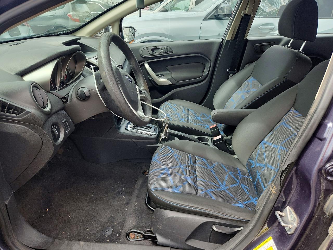 2013 Ford Fiesta Se - Фото 7