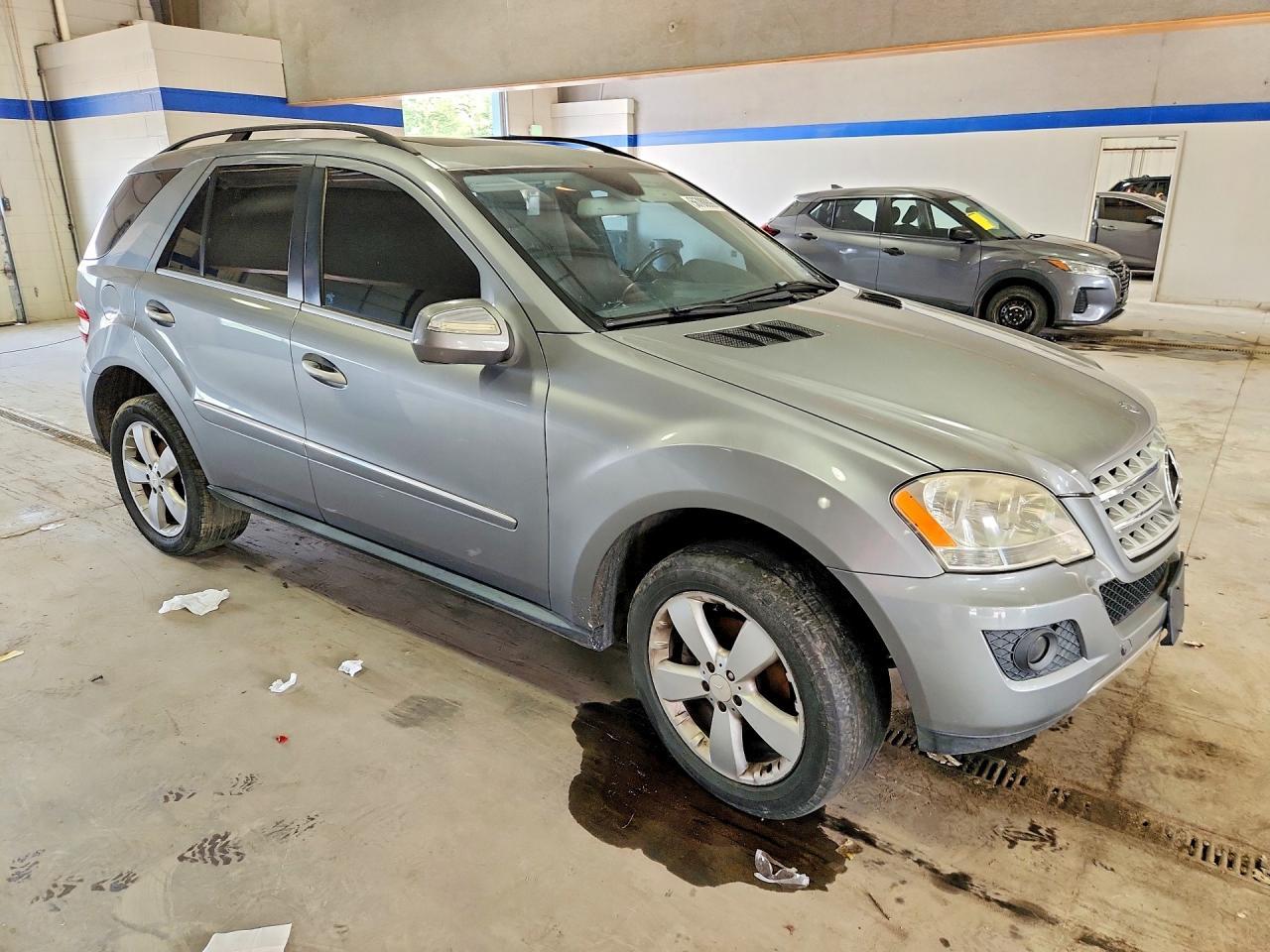 2010 Mercedes-Benz Ml 350 4Matic - Фото 4