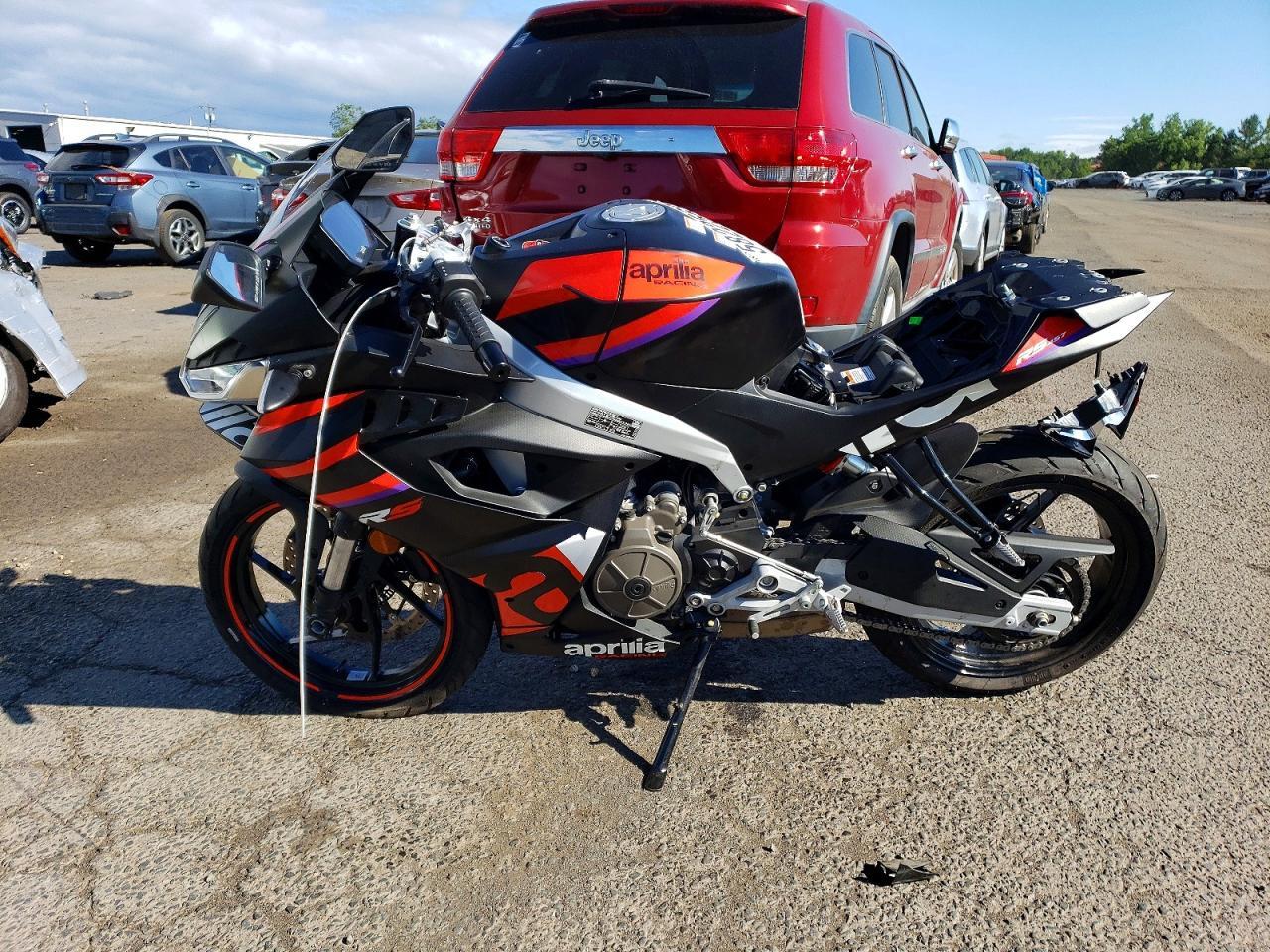2026 Aprilia Rs 457 - Image 3