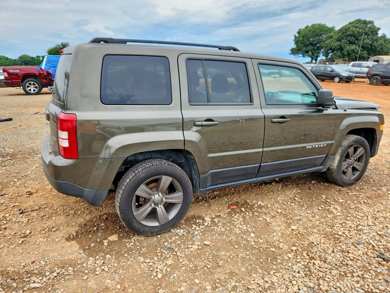 2015 Jeep Patriot Latitude - Фото 3