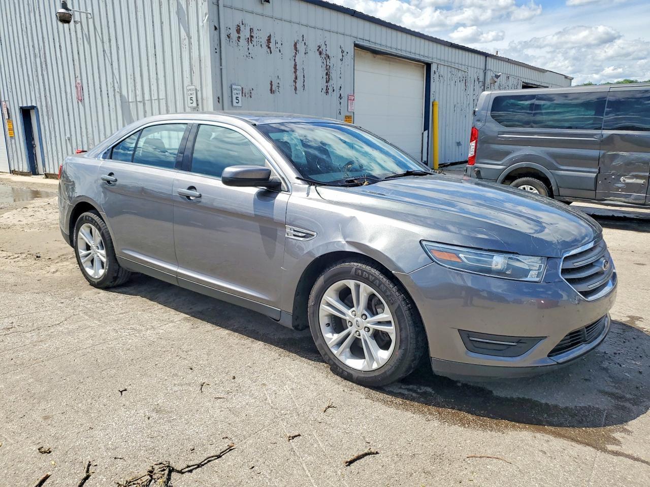 2014 Ford Taurus Sel - Фото 4