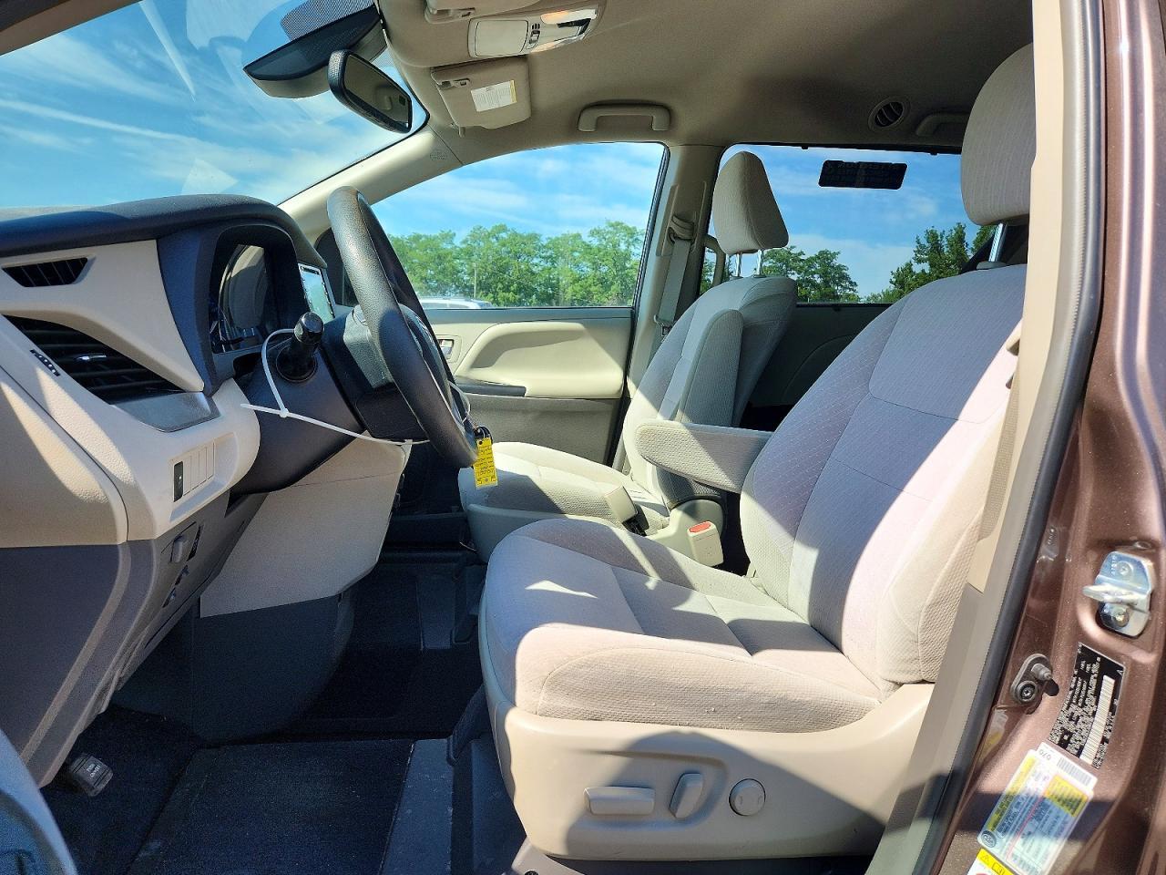 2018 Toyota Sienna Le - Фото 7