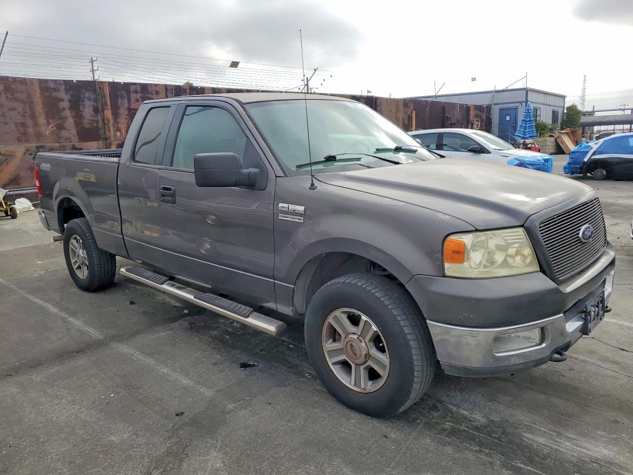 2005 Ford F150 - Image 4