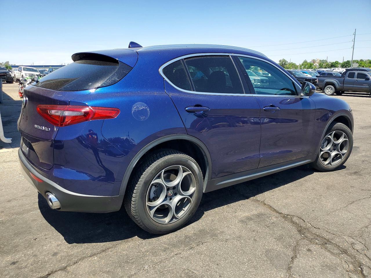 2018 Alfa Romeo Stelvio - Фото 3