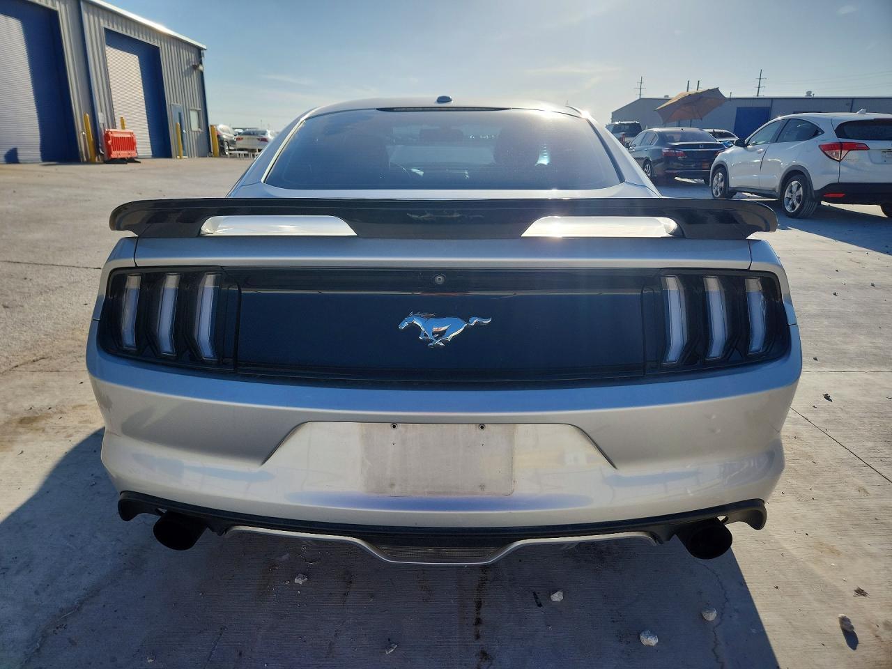 2017 Ford Mustang - Image 6