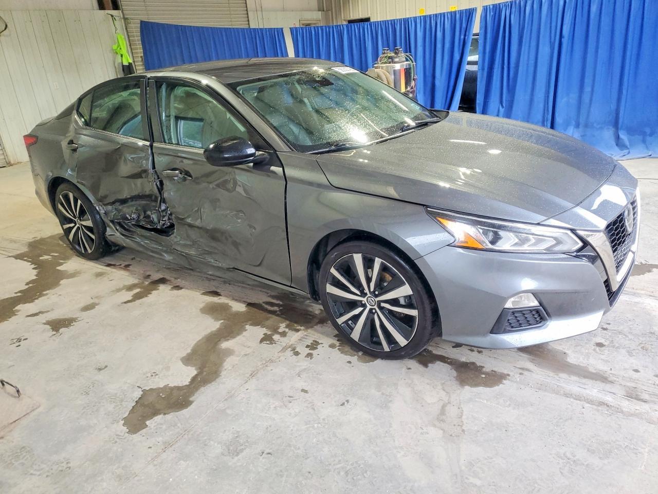 2021 Nissan Altima Sr - Фото 4
