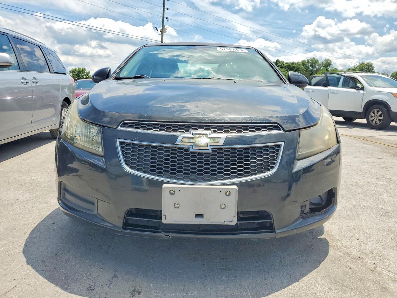 2013 Chevrolet Cruze Lt - Image 5