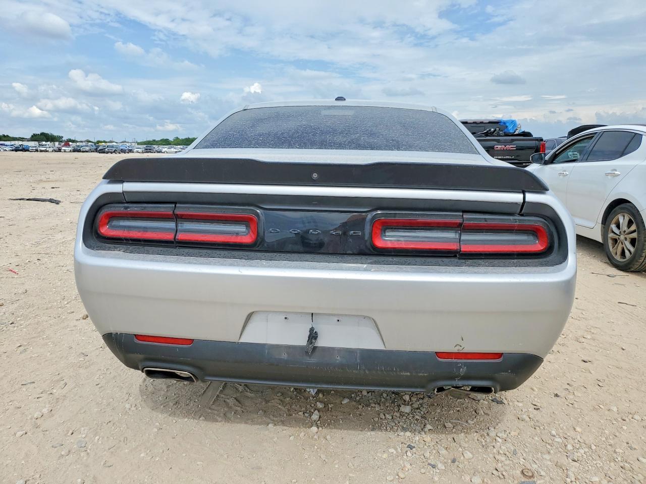 2021 Dodge Challenger Sxt - Фото 6