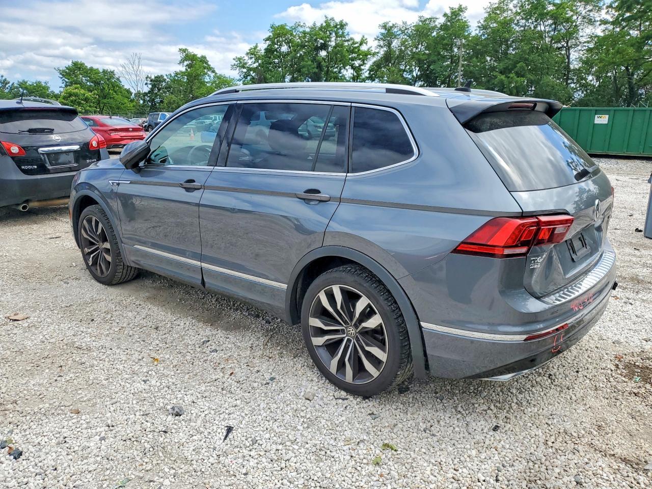 2019 Volkswagen Tiguan Sel Premium - Image 2