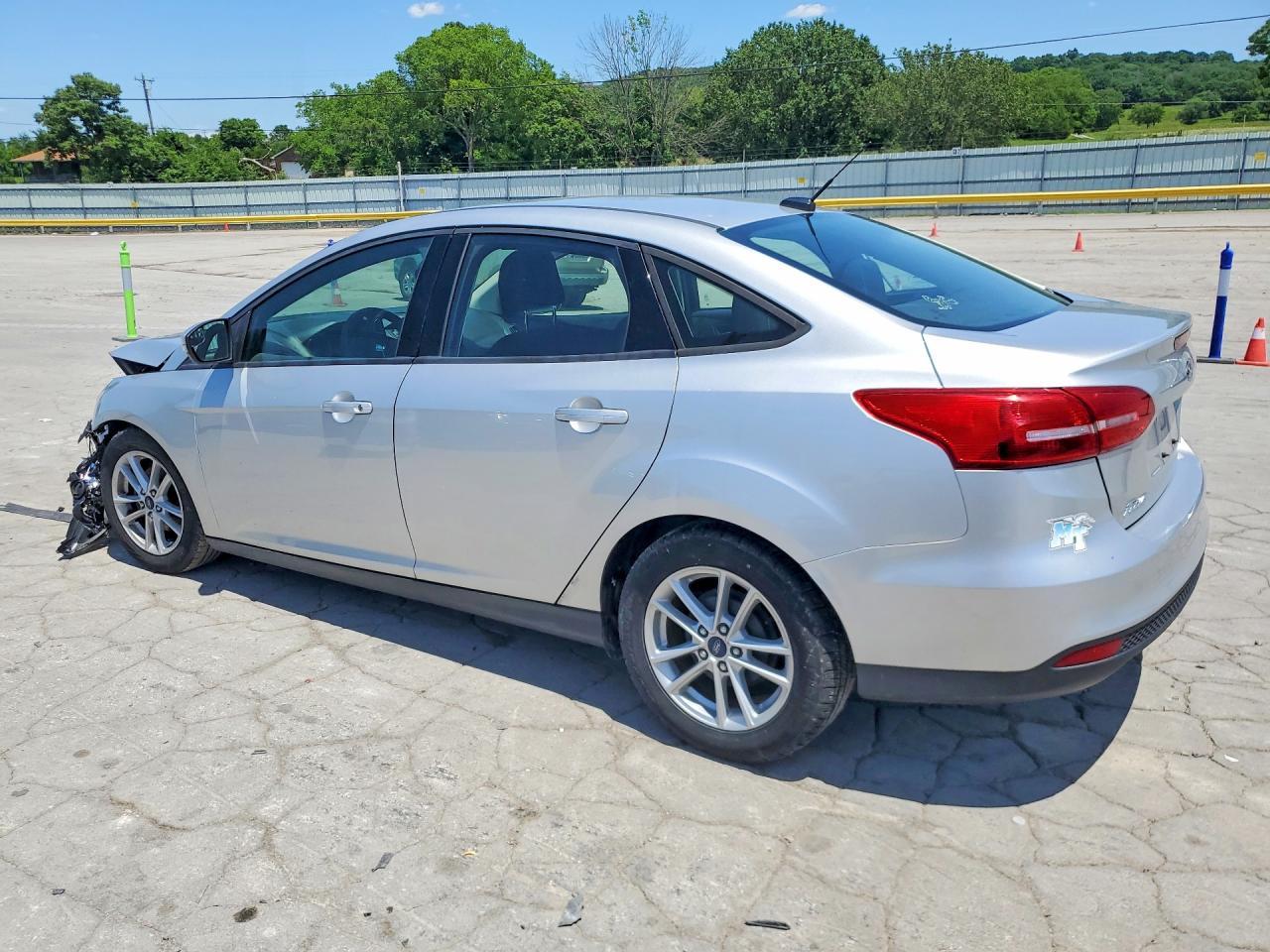 2017 Ford Focus Se - Фото 2