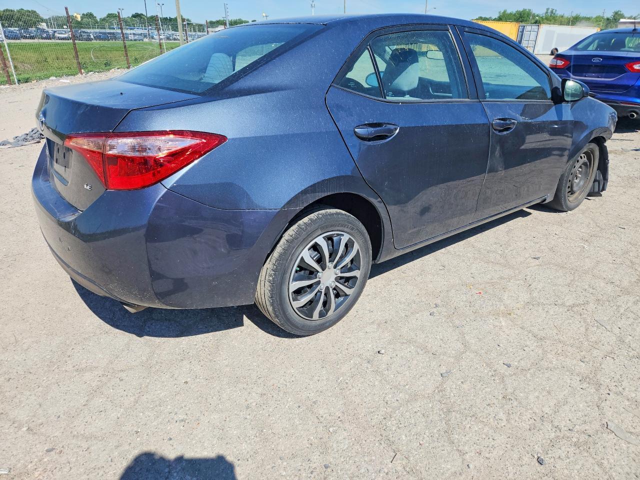 2017 Toyota Corolla Le - Image 3
